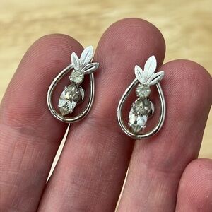 Van Dell Sterling silver pineapple vintage earrings